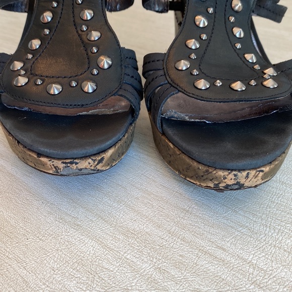 CHARLES DAVID Black Leather Rave Wedges with Silver Studs Sz 8-1/2 B - Picture 8 of 16